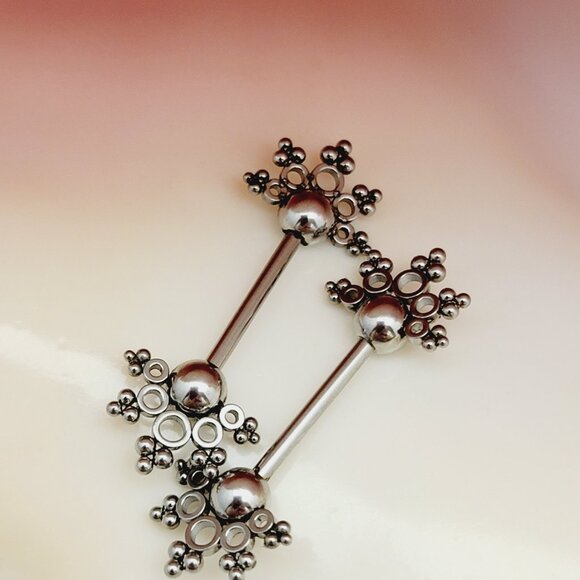 Pair NWT Decorative Ball Ends nipple bars 14G externally threaded stainless stee - Picture 2 of 2